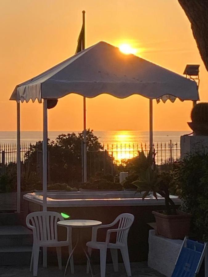 Hotel Mena Forio di Ischia