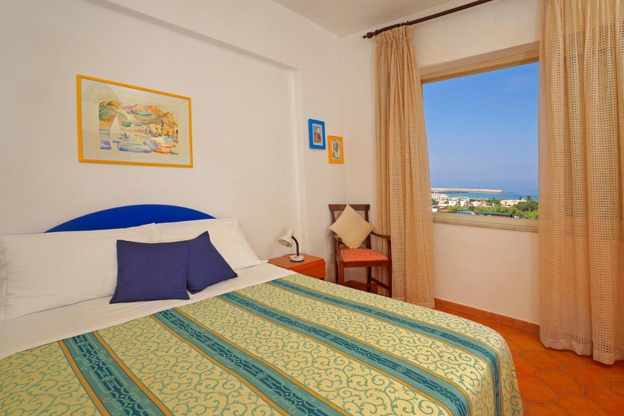 Mena Hotel