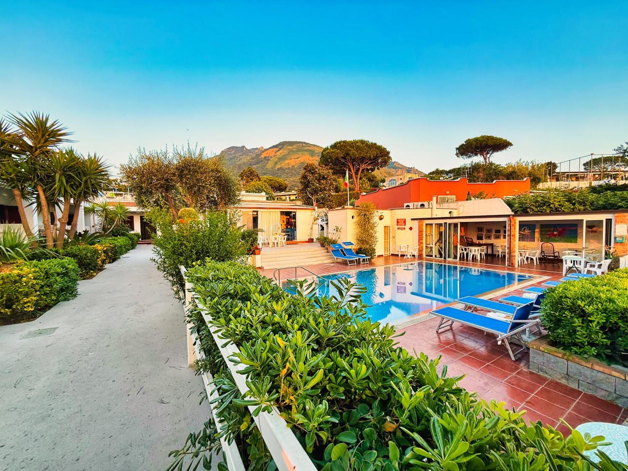 Mena Hotel Forio di Ischia